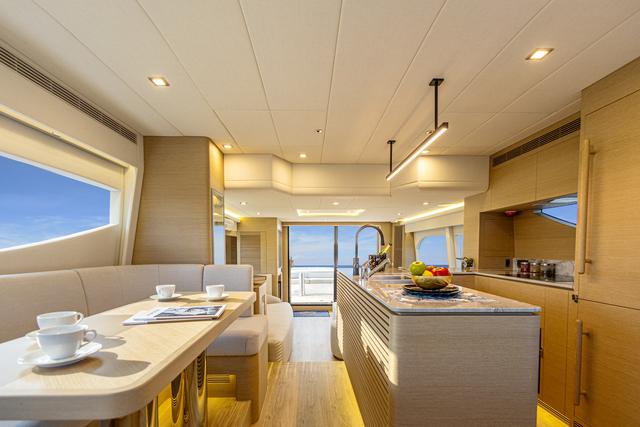 5-Horizon E67 Dining Area & Galley