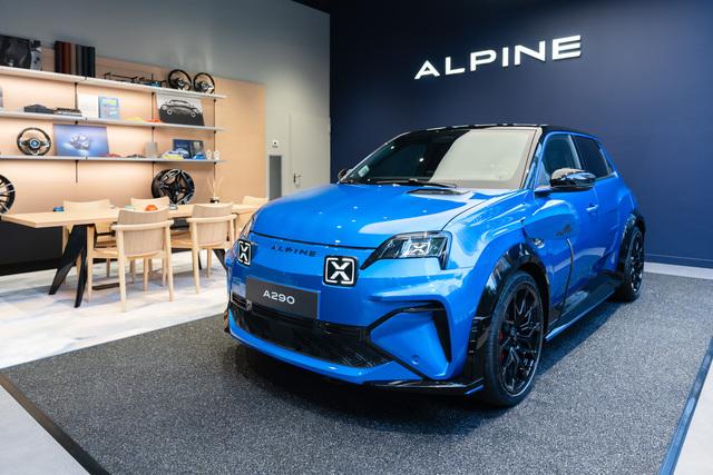 Inaugurazione Atelier Alpine Milano (31)