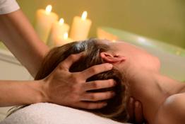 Massaggio capelli b - Borgobrufa Spa Resort