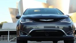 2017 Chrysler Pacifica Hybrid Revised