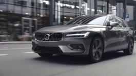 223630 New Volvo V60 - driving footage (no sound)