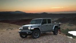 2020 Jeep® Gladiator Overland Running Footage