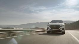 EQS SUV AMG Line Footage Driving Scenes