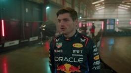 472516 VERSTAPPEN GETS ELECTRIC REACTION FROM NEXT GENERATION RACERS AND THE HONDA