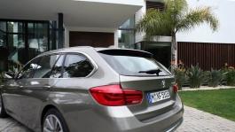 Interior - BMW 330d Touring Luxury Line